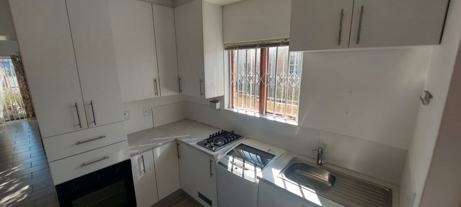 4 Bedroom Property for Sale in Wavecrest Eastern Cape